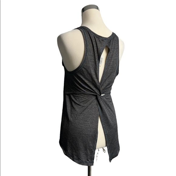Lululemon women gray tank top - Picture 7 of 9